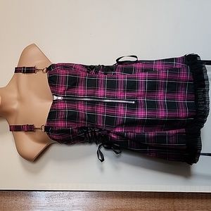 Widow fucia plaid dress